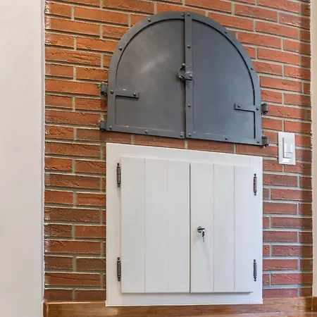 Tomadi アパート スプリト