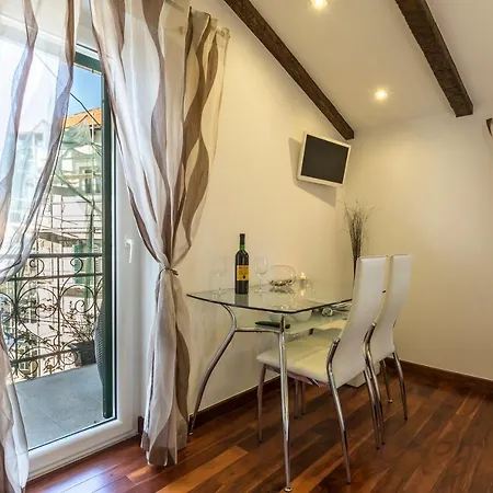 Tomadi * スプリト