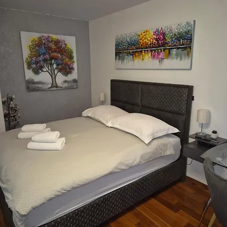 Tomadi Apartmán