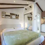 Tomadi Apartman *