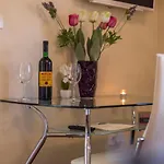 Tomadi Apartman