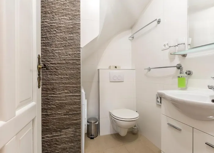 Tomadi Apartman *